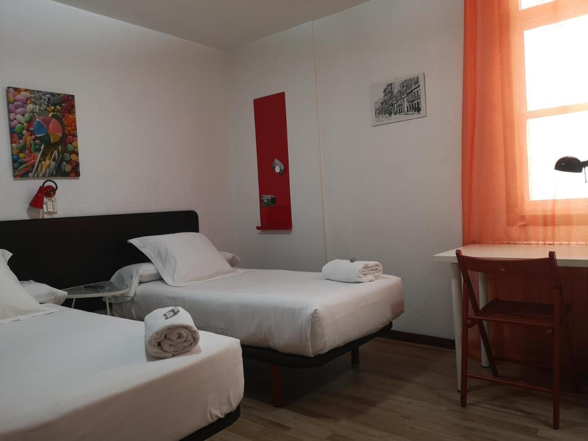 Pension Las Rias A Coruna Exterior photo