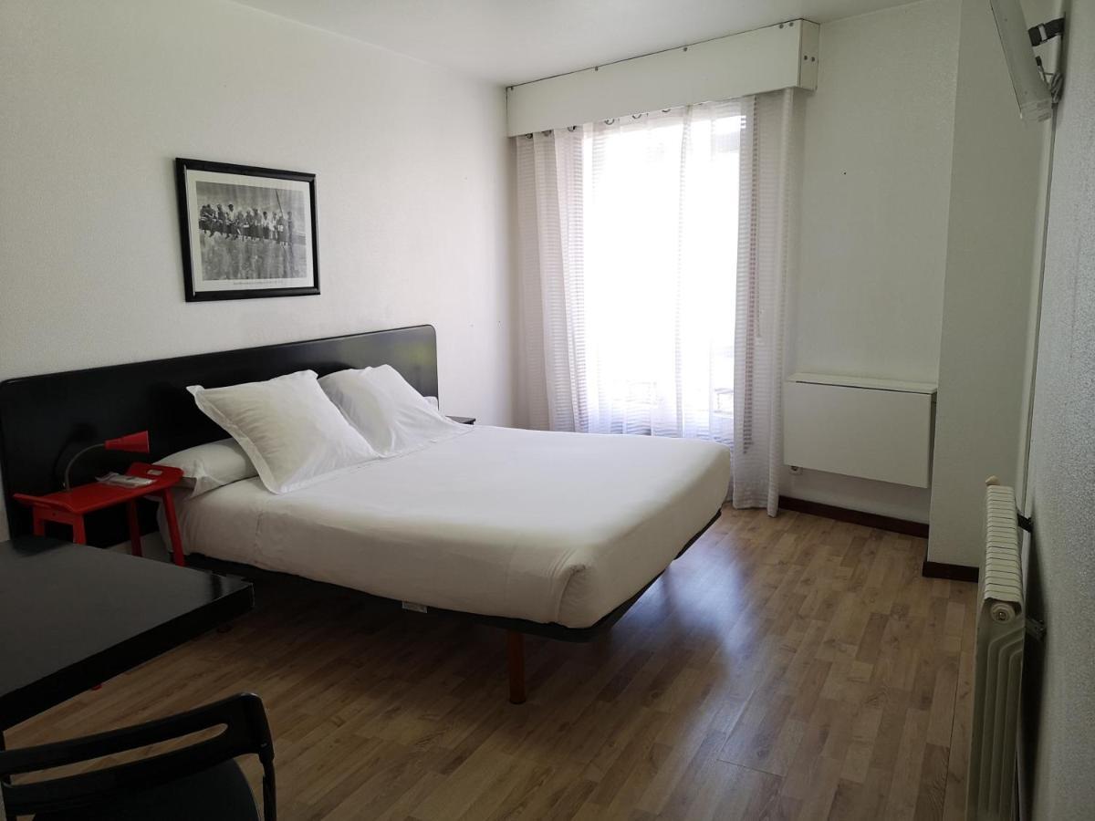 Pension Las Rias A Coruna Exterior photo